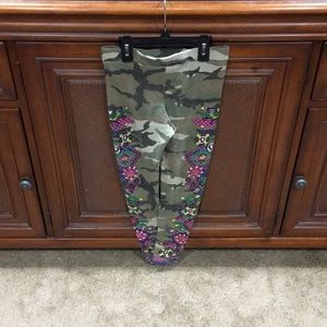 💗 D-SIGNED 💗 STUNNING STYLISH KIDS LEGGINGS .